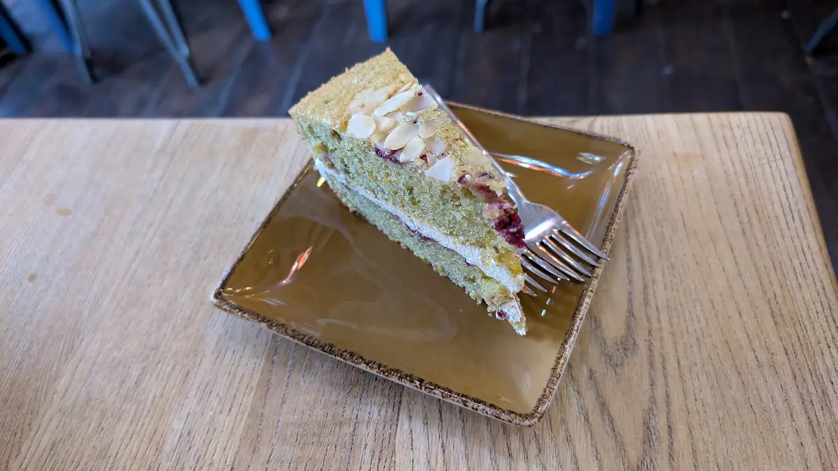 Cake Maker bakes
